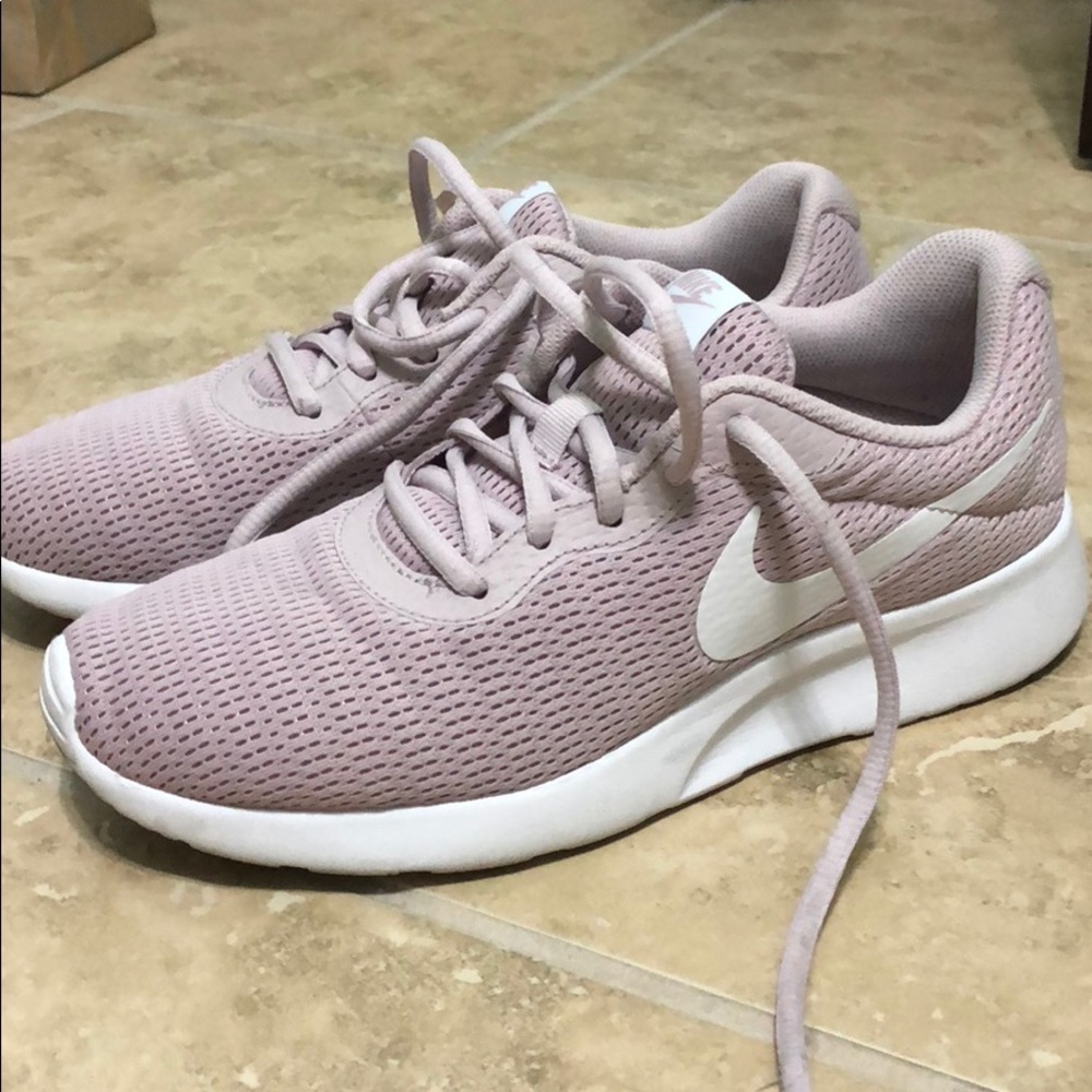 Nike running shoes — Mauve Pink!